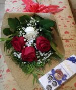 Ramo 4 rosas + bombon belgian, imagen-2